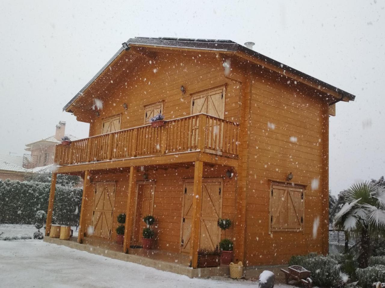 Kastor Chalets Ampelokipoi  외부 사진